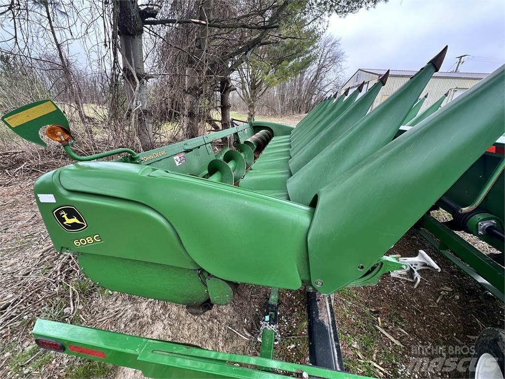 John Deere 608C Příslušenství a náhradní díly ke kombajnům