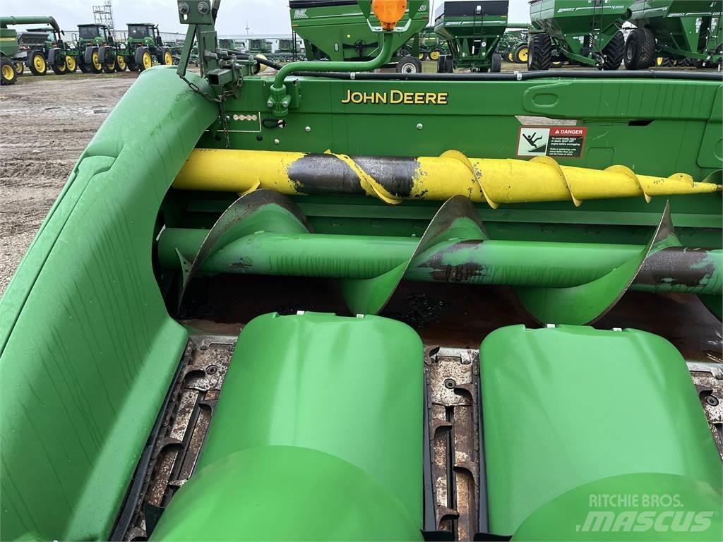 John Deere 608C Příslušenství a náhradní díly ke kombajnům