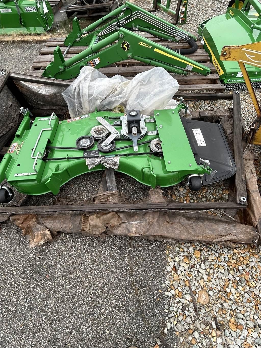 John Deere 60D Žací stroje