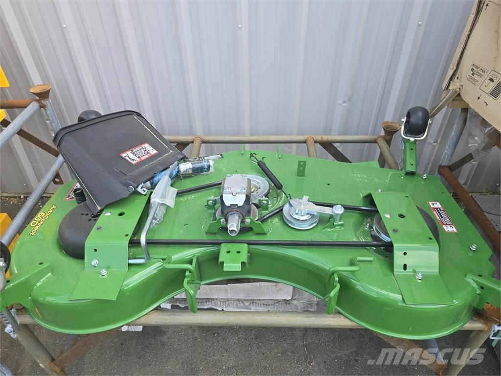 John Deere 60D Samojízdné sekačky