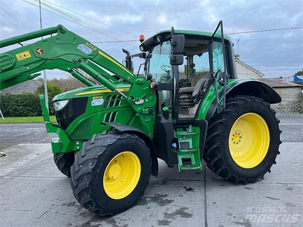 John Deere 6110M Traktory