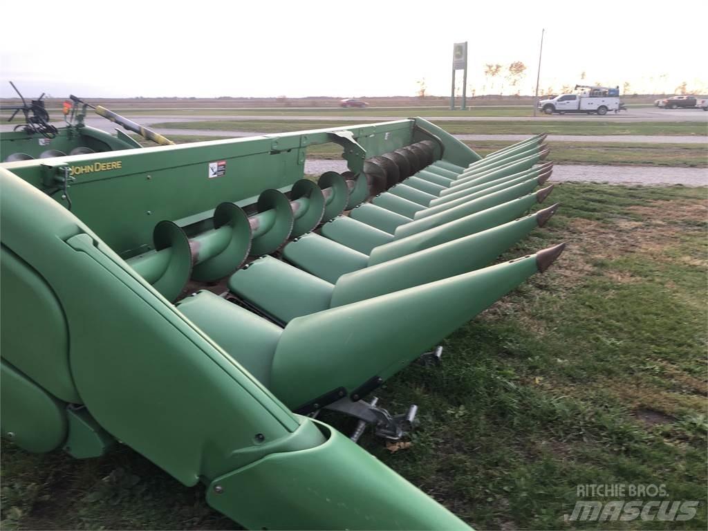 John Deere 612C Příslušenství a náhradní díly ke kombajnům