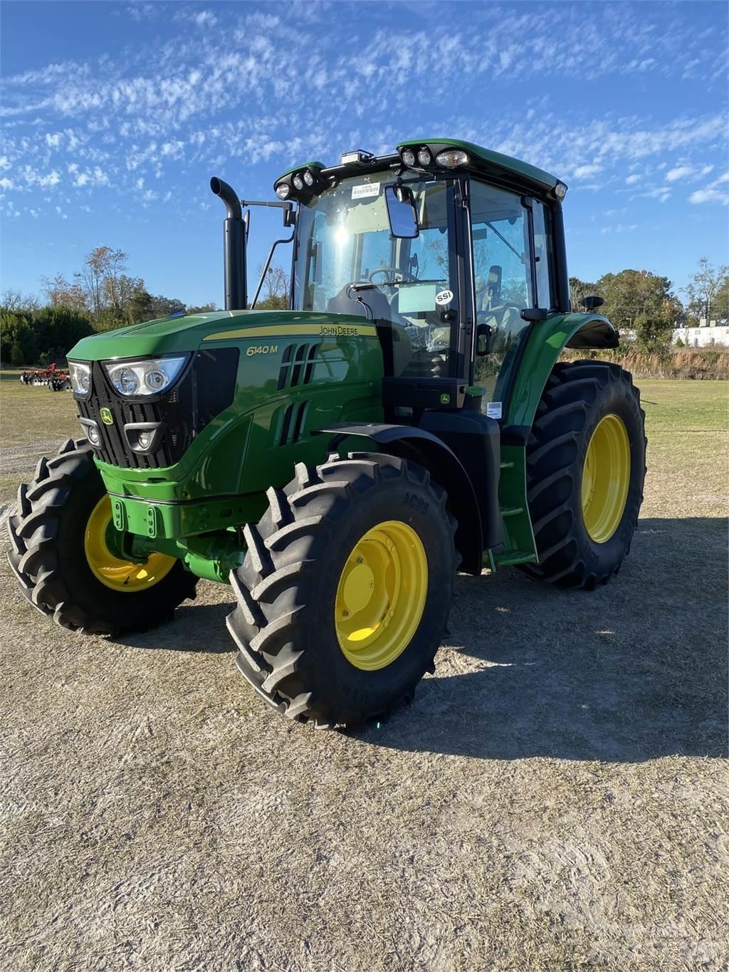 John Deere 6155M Traktory