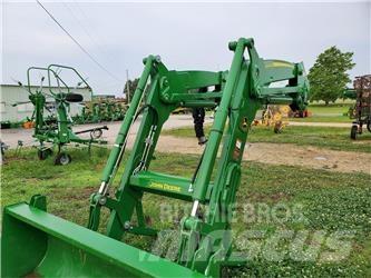 John Deere 620R Traktory