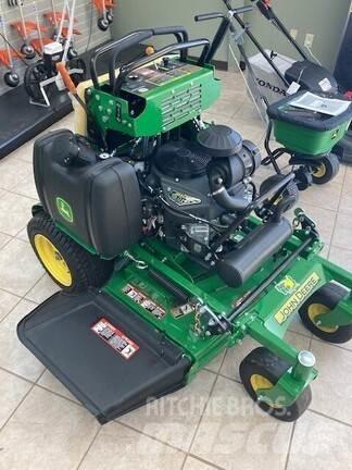 John Deere 636M Samojízdné sekačky