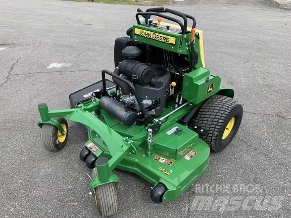 John Deere 652R Samojízdné sekačky