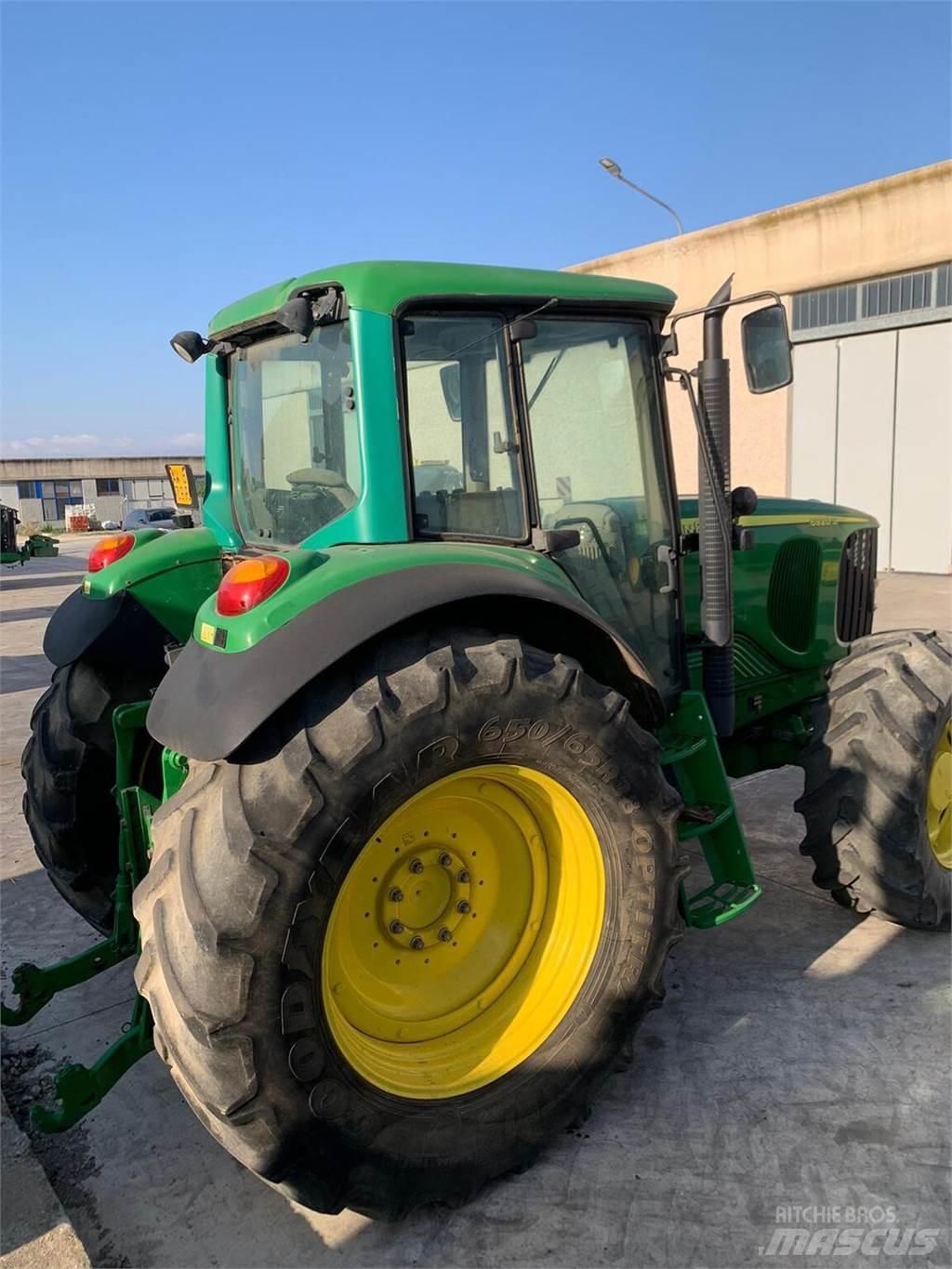 John Deere 6920 Traktory