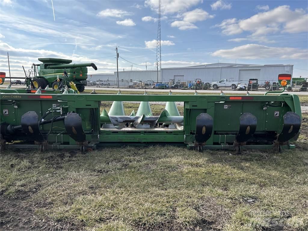 John Deere 708C Příslušenství a náhradní díly ke kombajnům
