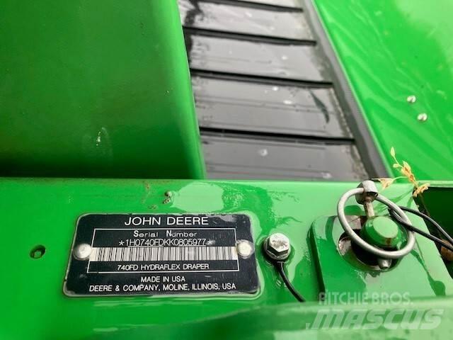 John Deere 712C Příslušenství a náhradní díly ke kombajnům
