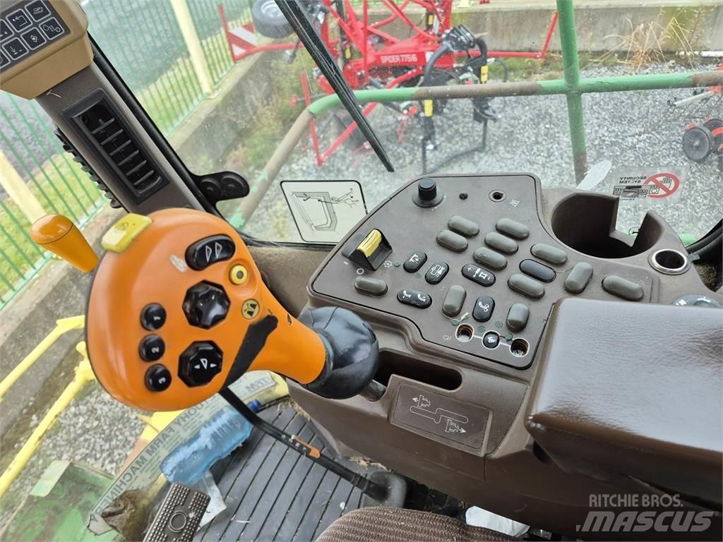 John Deere 7300 Sklízecí řezačka