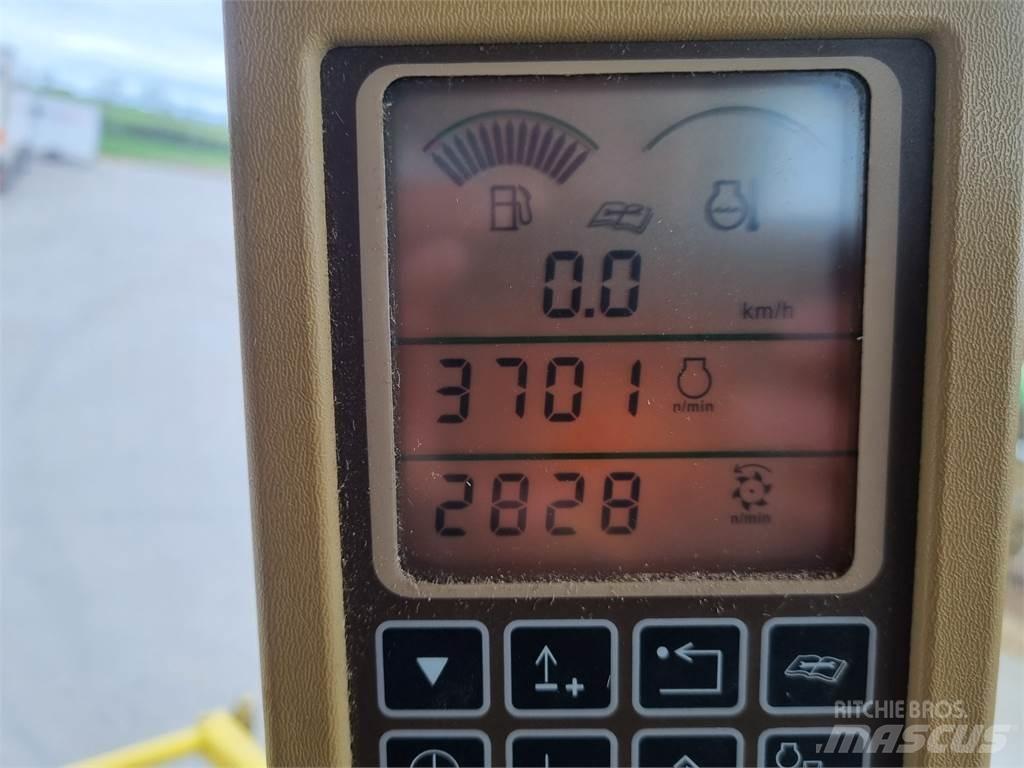 John Deere 7400 Sklízecí řezačka