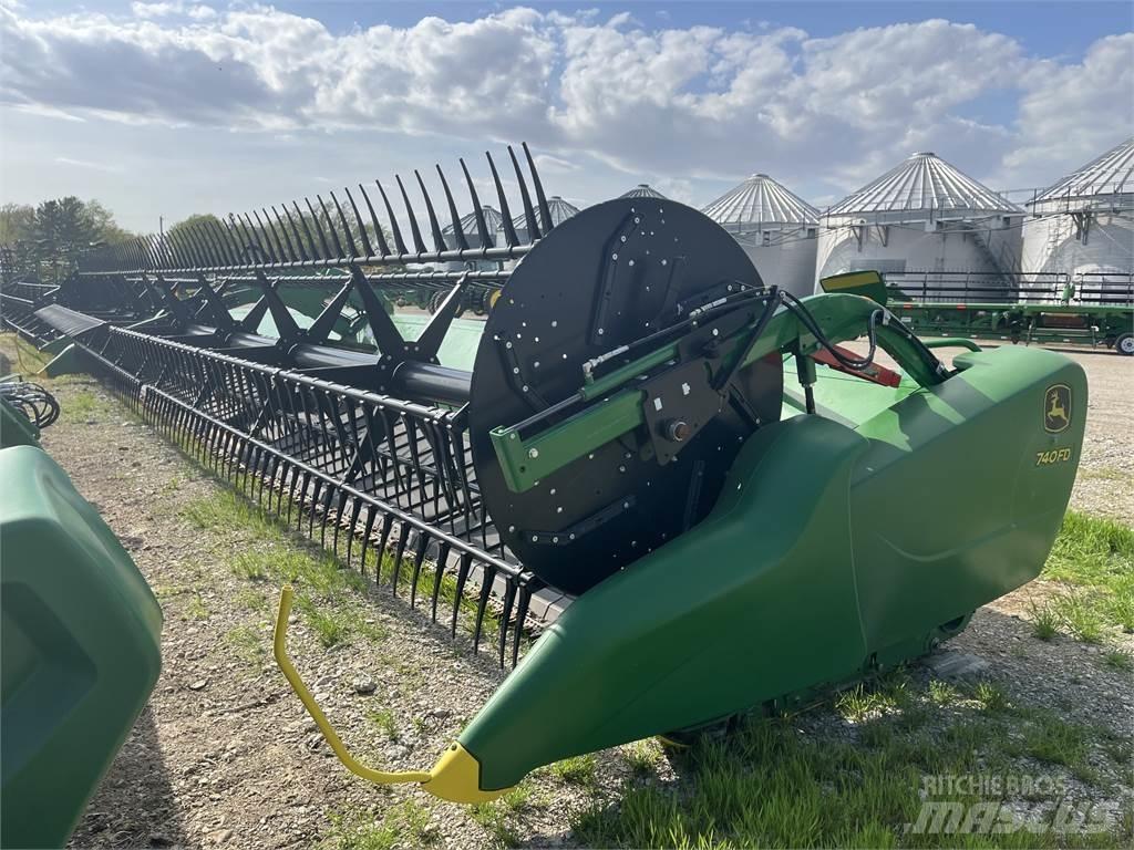 John Deere 740FD Příslušenství a náhradní díly ke kombajnům