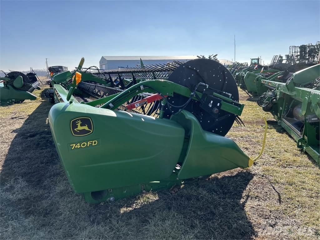 John Deere 740FD Příslušenství a náhradní díly ke kombajnům