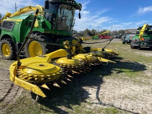 John Deere 772 Stroje na sklizeň pícnin-příslušenství