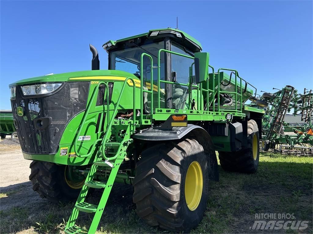 John Deere 800R Tažené postřikovače