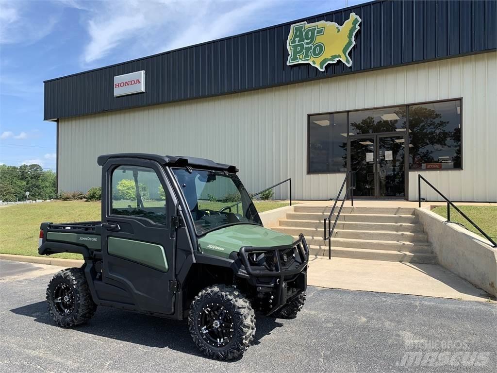 John Deere 835M Užitkové stroje