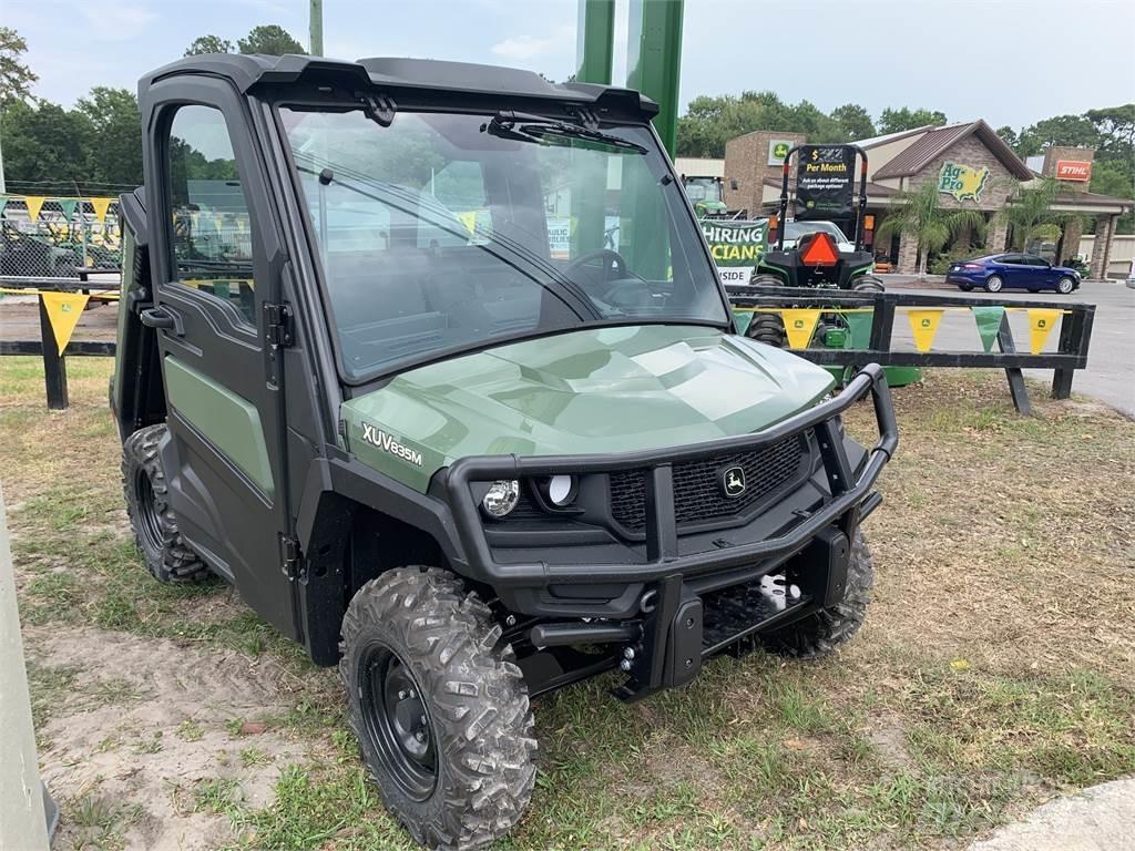 John Deere 835M Užitkové stroje