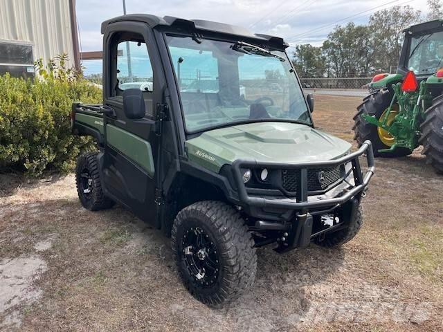 John Deere 835R Užitkové stroje