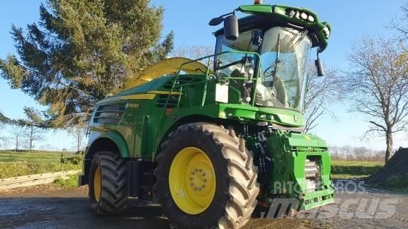 John Deere 8400 Sklízecí řezačka