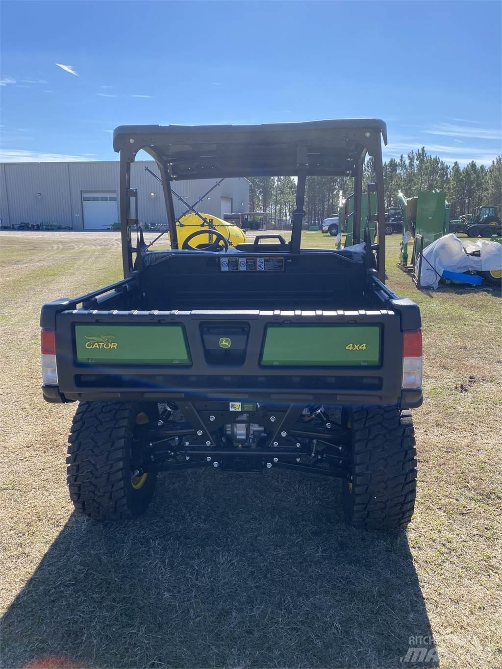 John Deere 865M Užitkové stroje