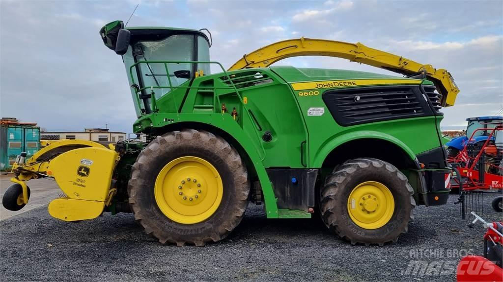 John Deere 9600 Sklízecí řezačka