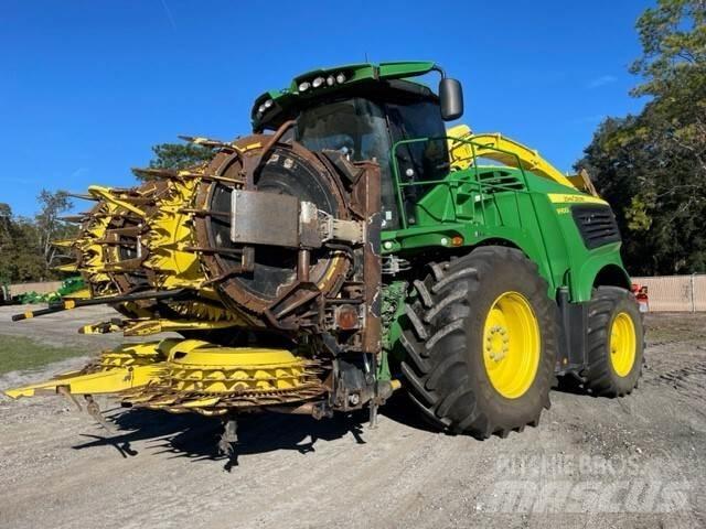 John Deere 9900 Sklízecí řezačka
