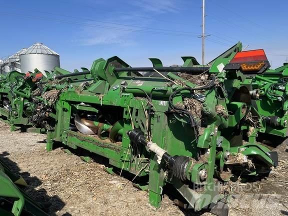 John Deere C12F Příslušenství a náhradní díly ke kombajnům