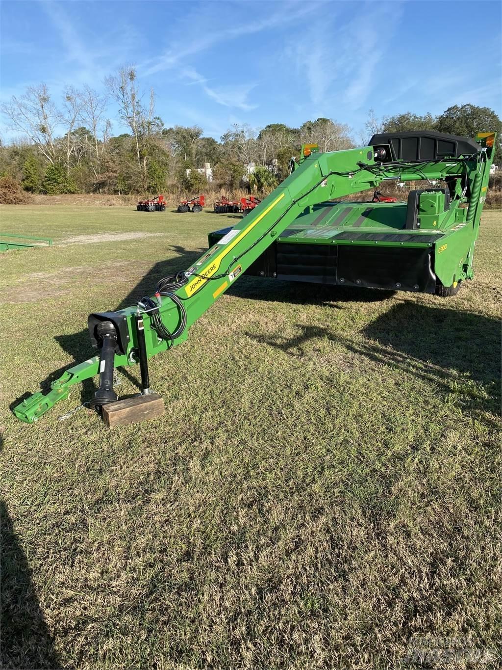 John Deere C300 Kondicionér žacího stroje