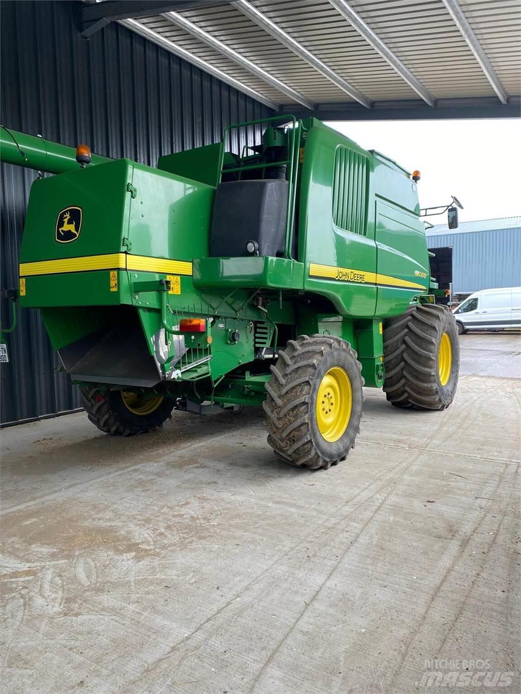 John Deere C670 Sklízecí mlátičky