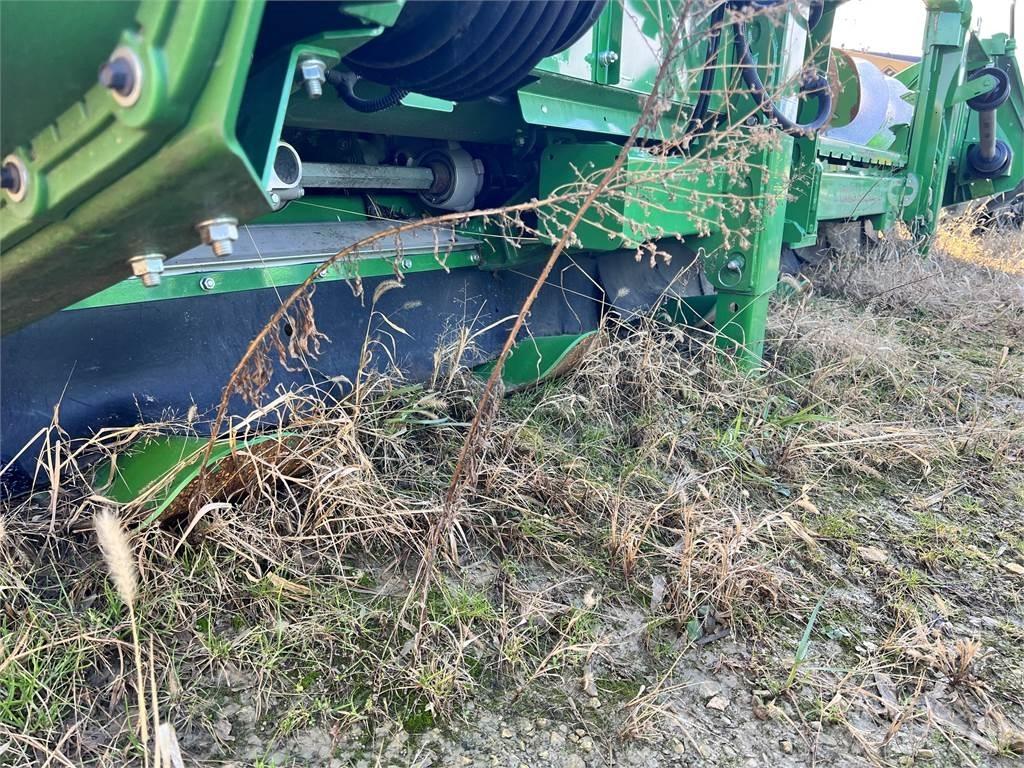 John Deere C8R Příslušenství a náhradní díly ke kombajnům
