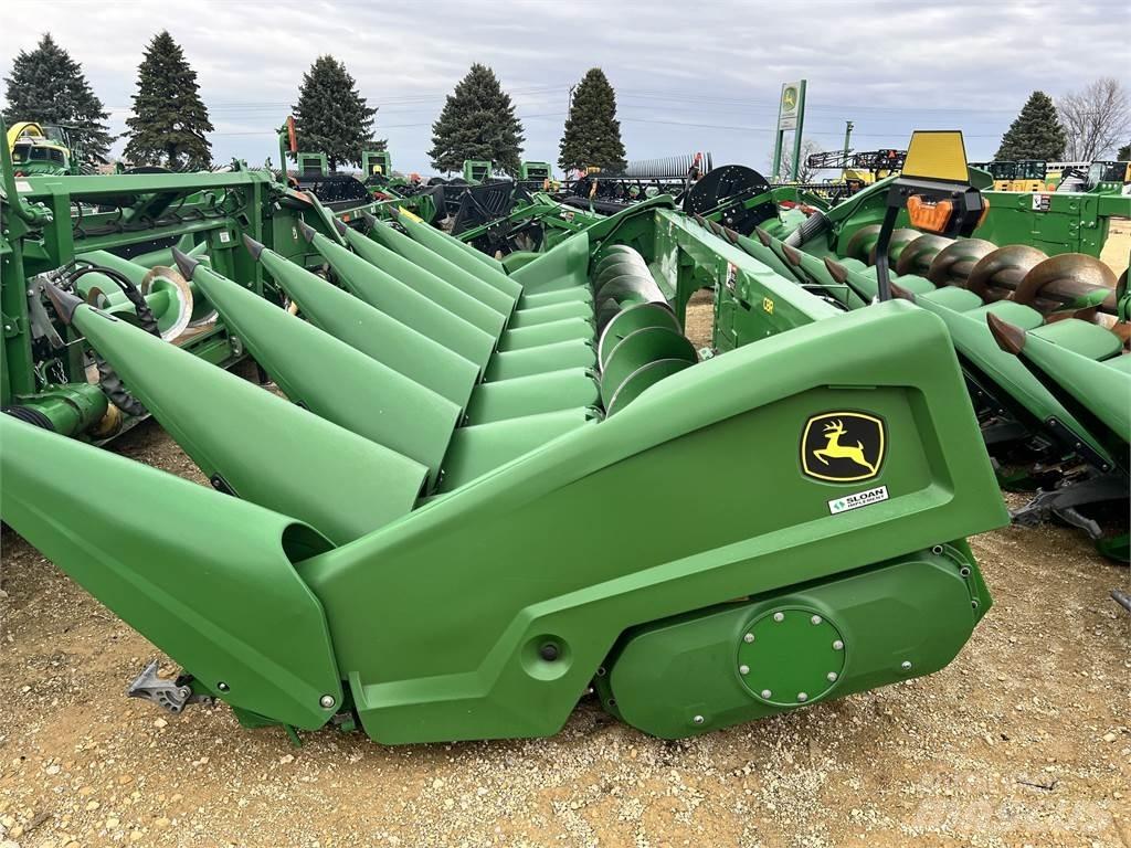 John Deere C8R Příslušenství a náhradní díly ke kombajnům