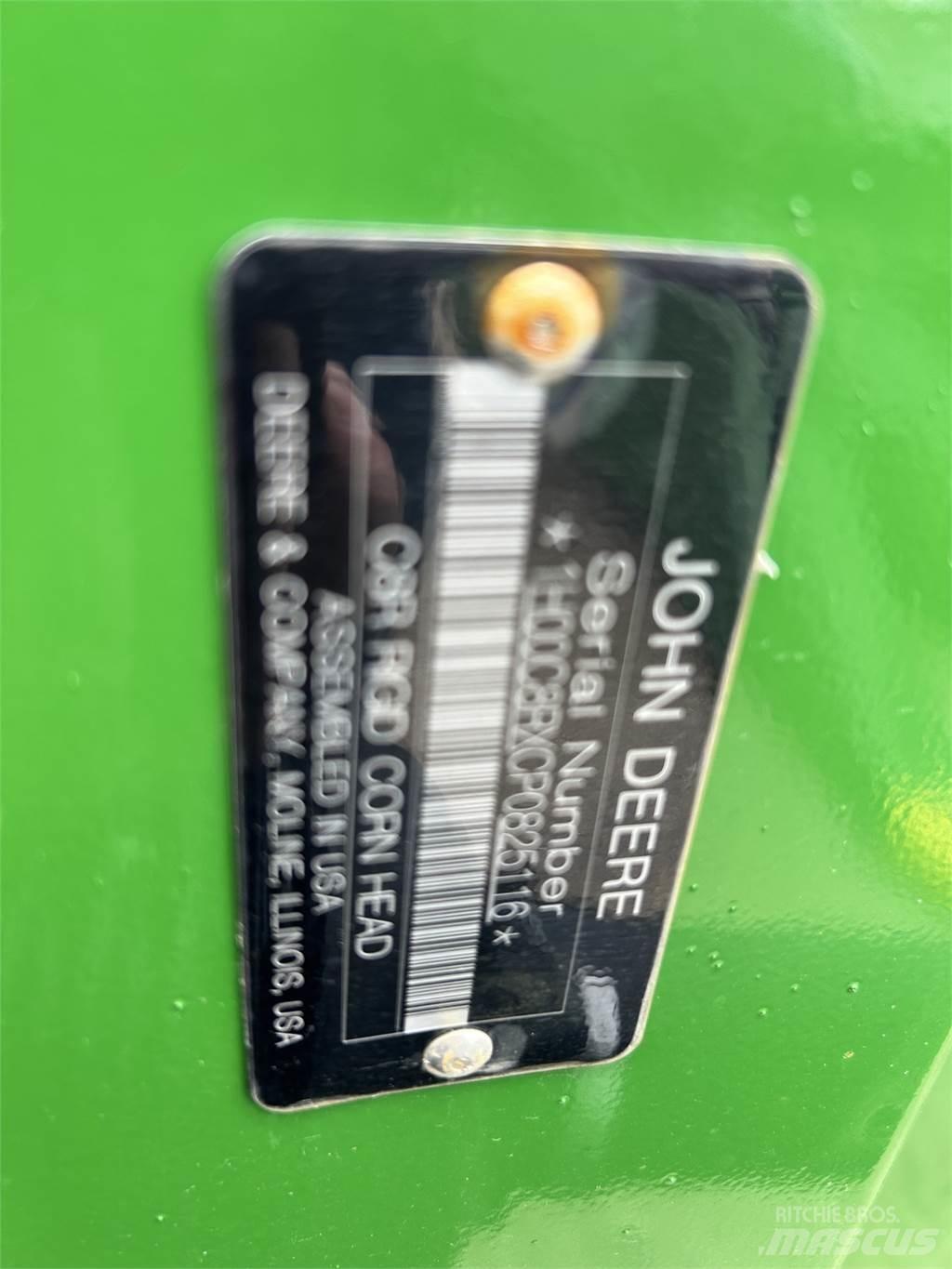 John Deere C8R Příslušenství a náhradní díly ke kombajnům