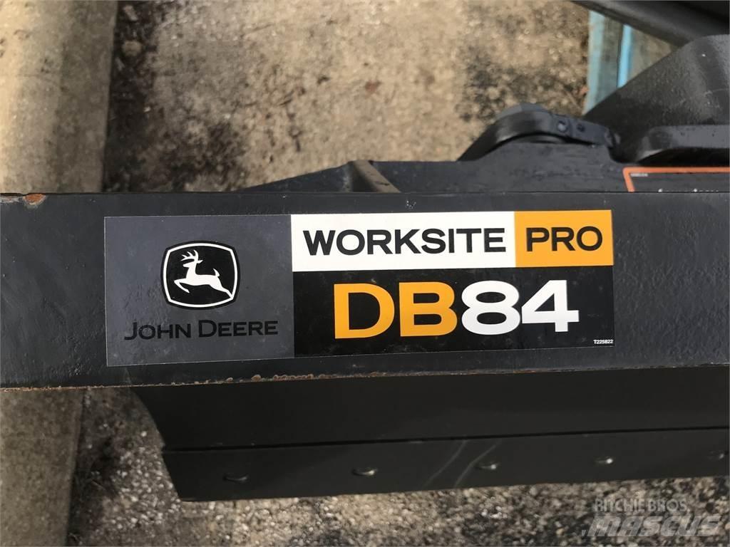 John Deere DB84 Stavebnictví - ostatní