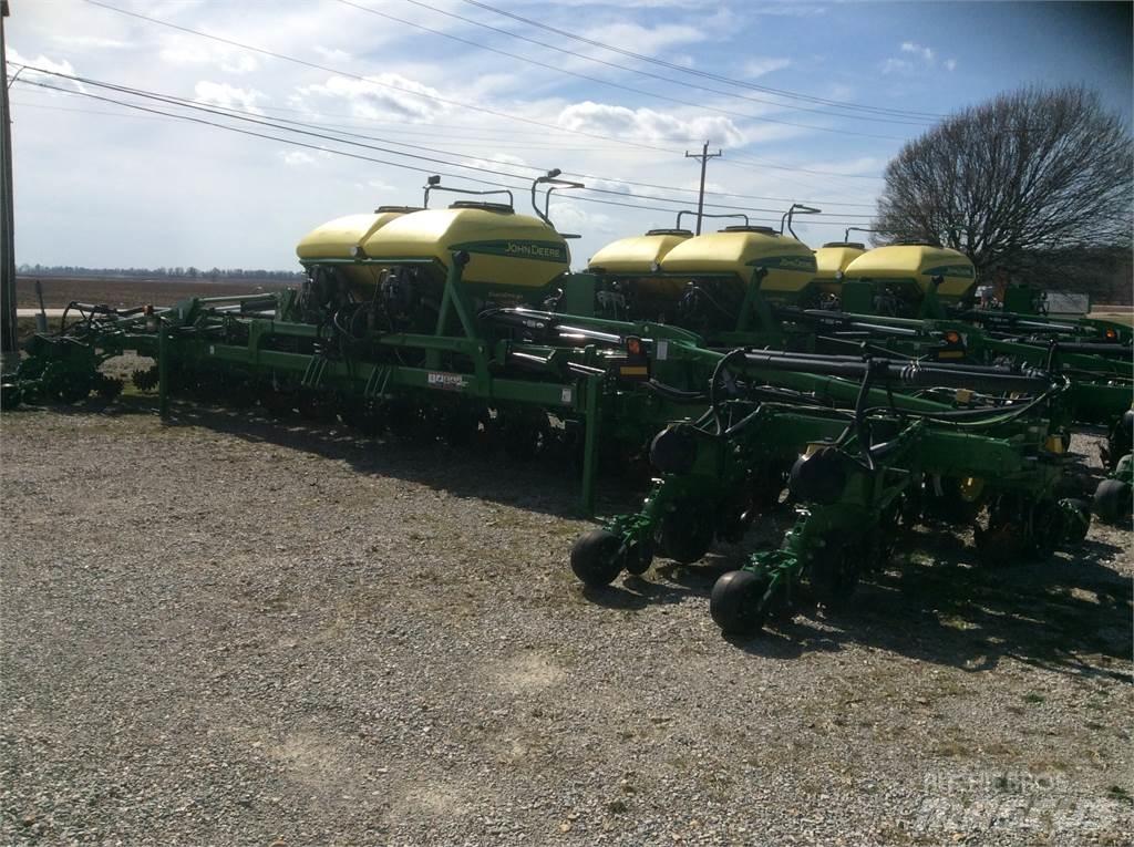 John Deere DR18 Sázecí stroje