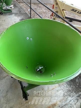 John Deere F/500 Tažené postřikovače
