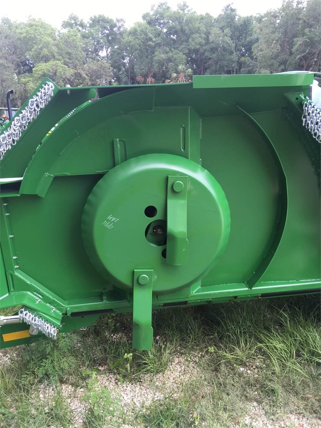 John Deere FC12E Drtiče a řezače balíků