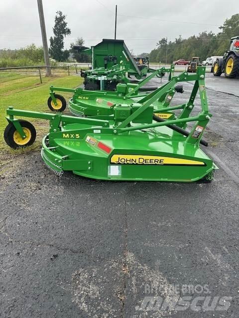 John Deere MX5 Drtiče a řezače balíků