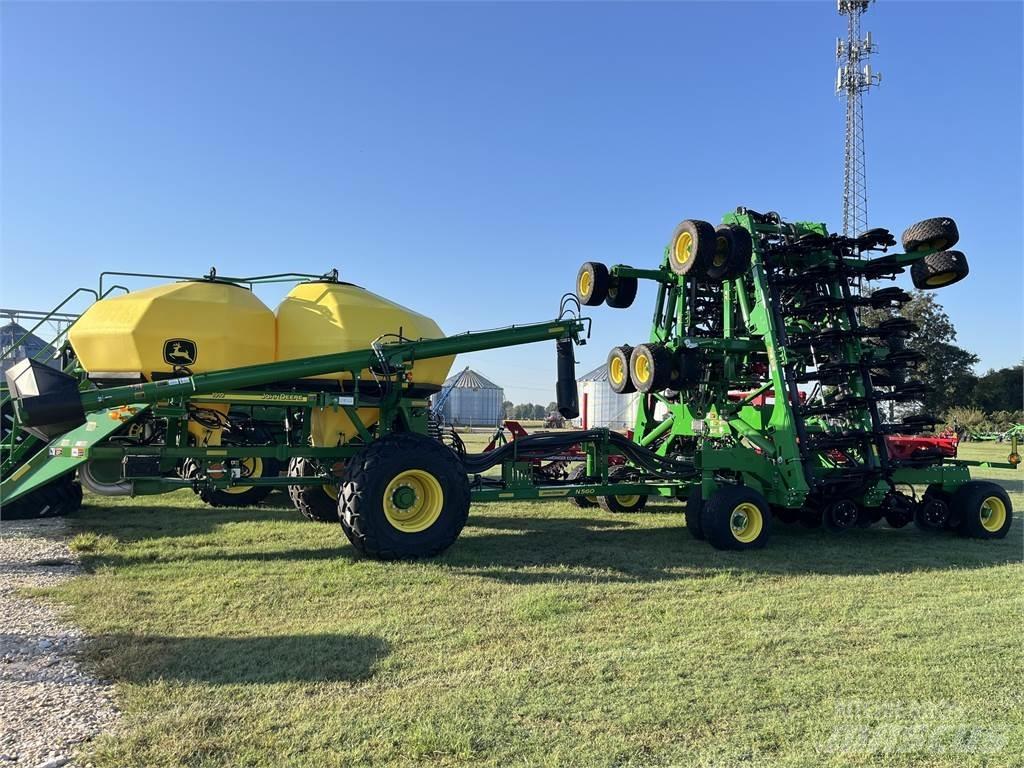 John Deere N560 Mechanické secí stroje