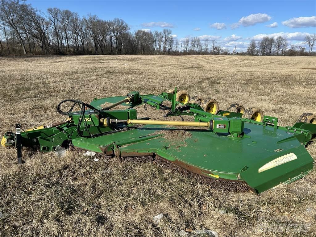 John Deere R20 Drtiče a řezače balíků