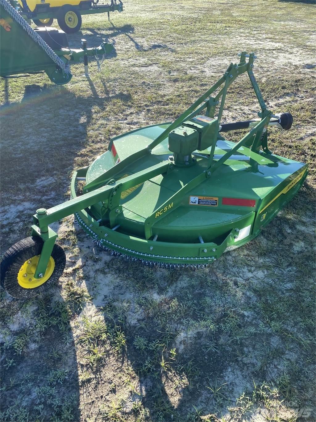 John Deere RC5M Drtiče a řezače balíků