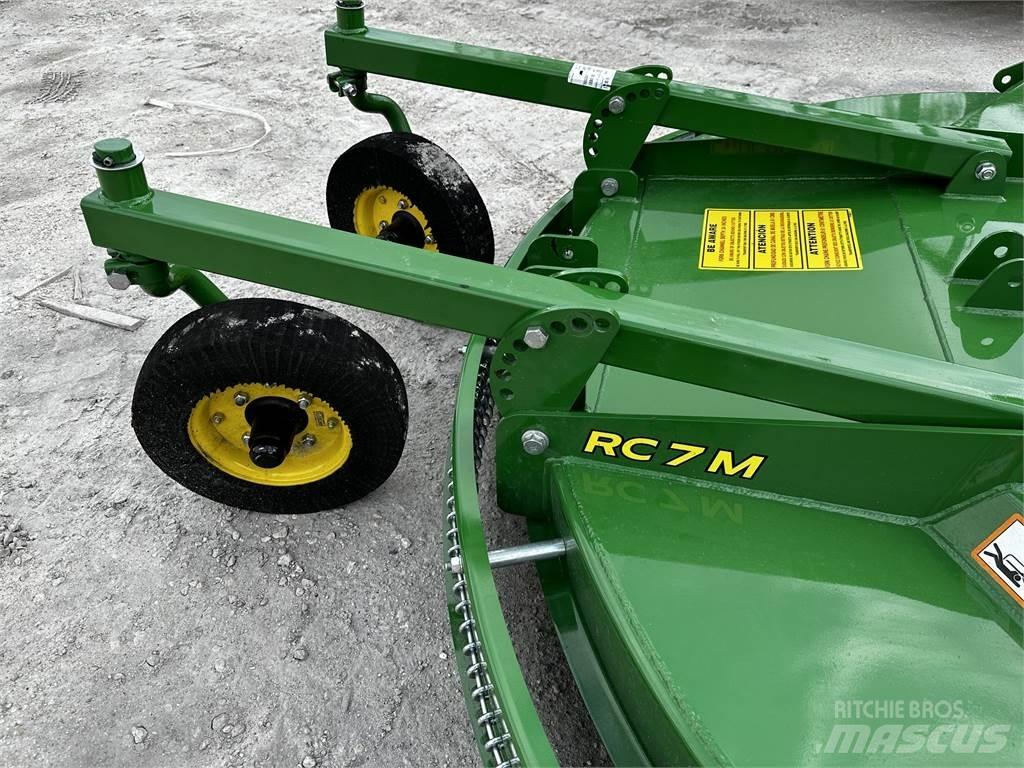 John Deere RC7M Drtiče a řezače balíků