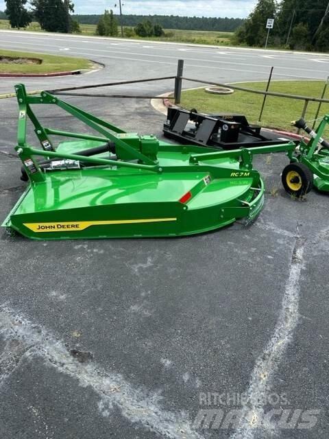 John Deere RC7M Drtiče a řezače balíků