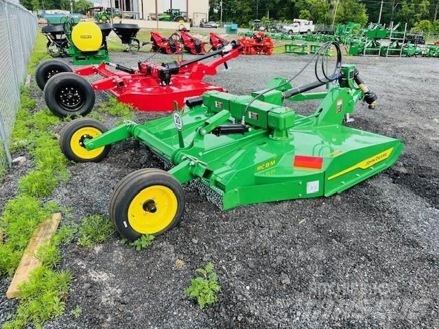 John Deere RC8M Drtiče a řezače balíků