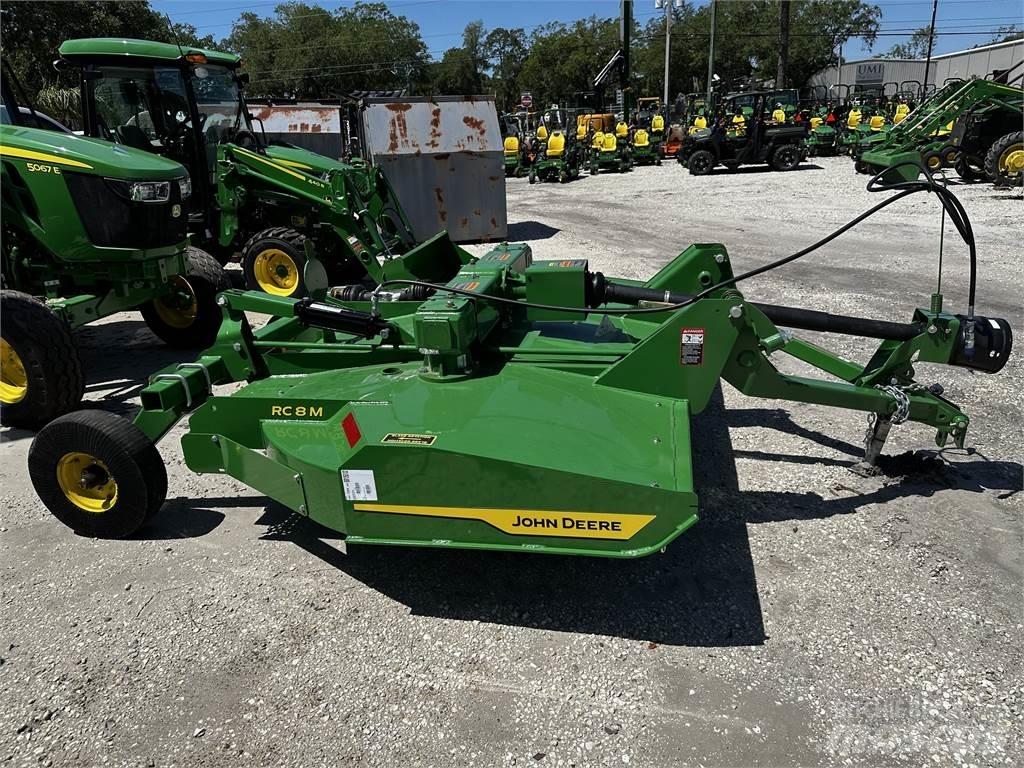 John Deere RC8M Drtiče a řezače balíků