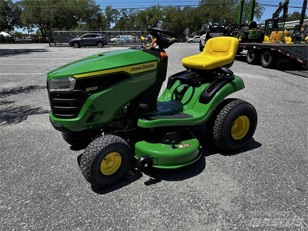 John Deere S100 Samojízdné sekačky
