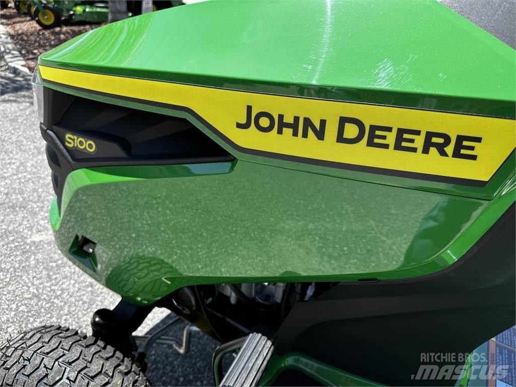 John Deere S100 Samojízdné sekačky