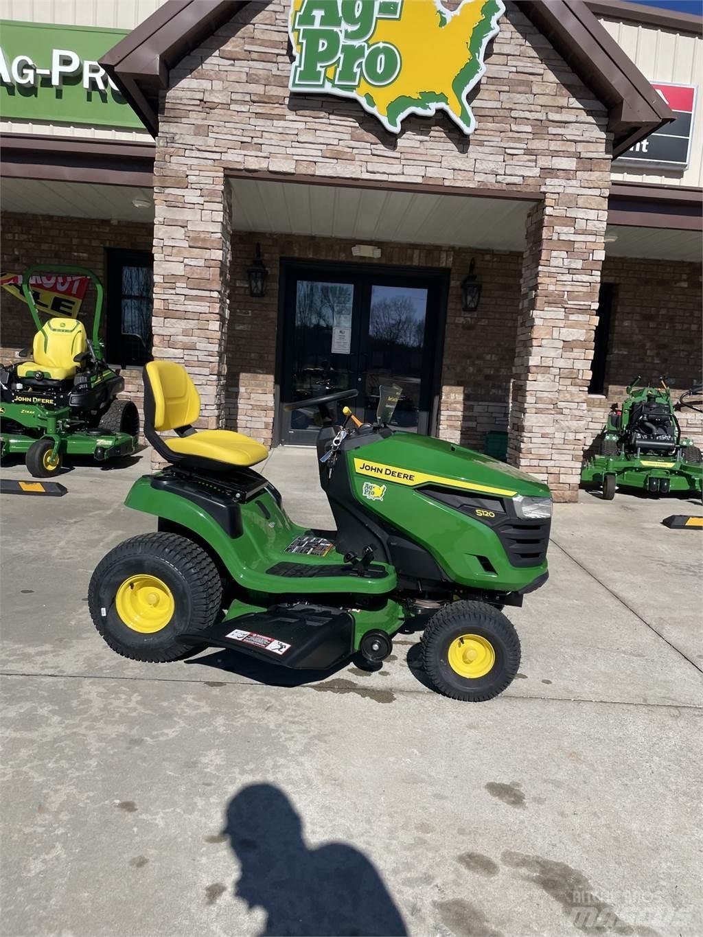 John Deere S120 Samojízdné sekačky