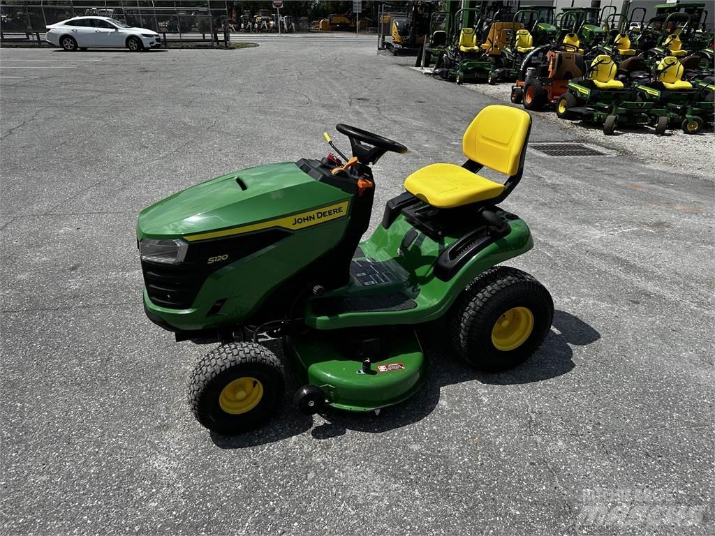 John Deere S120 Samojízdné sekačky