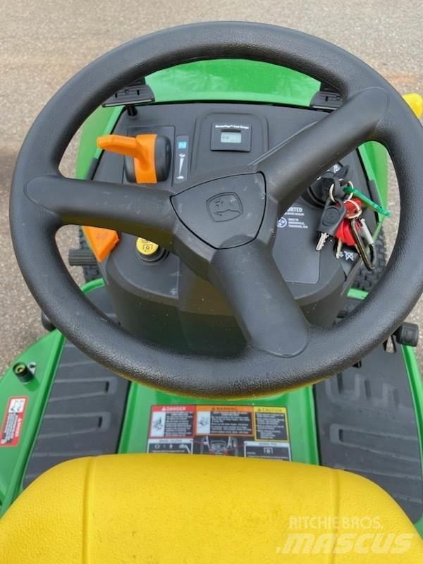 John Deere S120 Samojízdné sekačky