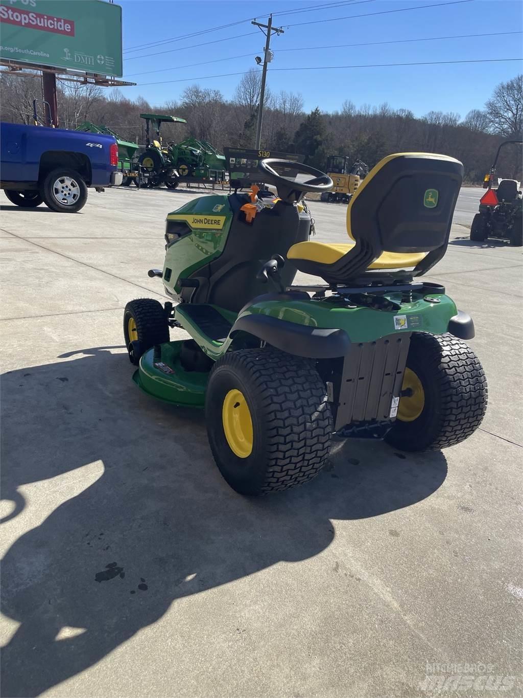 John Deere S130 Samojízdné sekačky